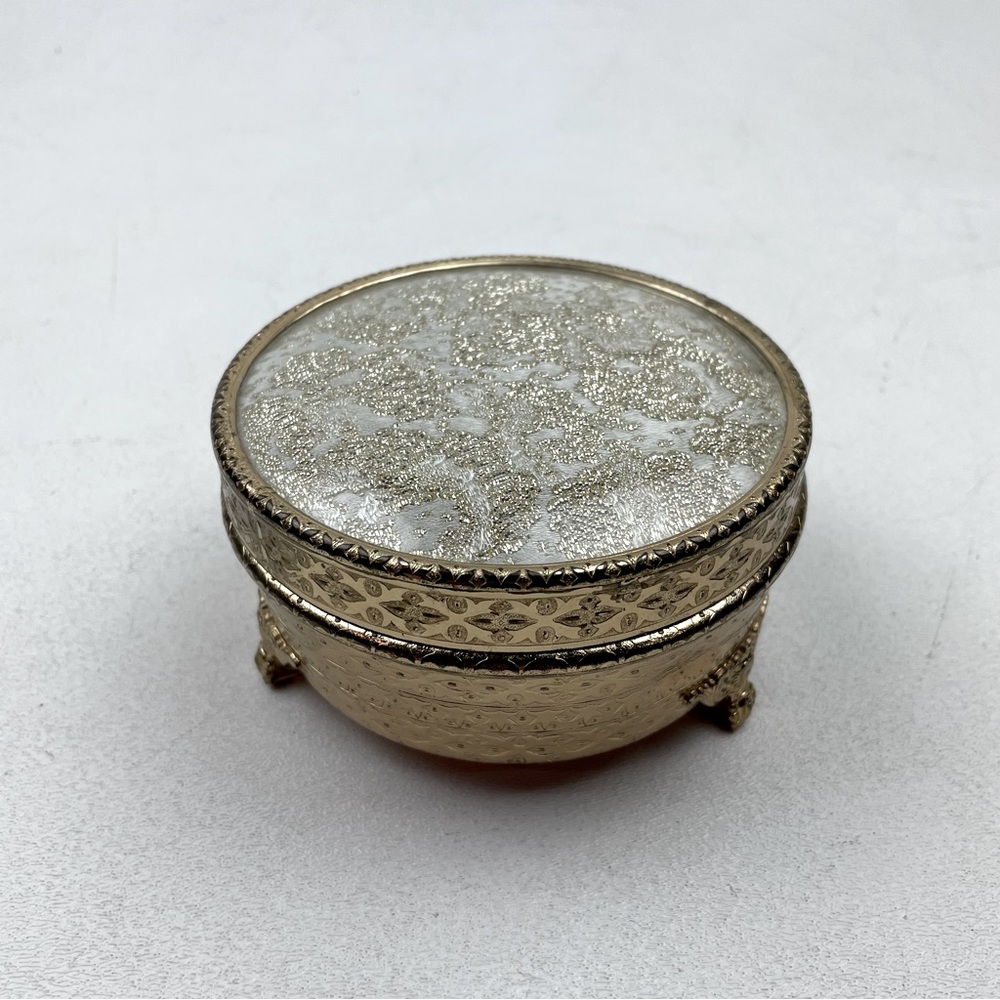 Vintage Regent of London Trinket Vanity Box box in gold filigree